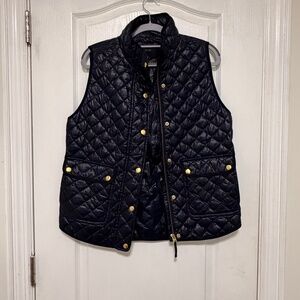 Navy Quilted Light Weight Vest